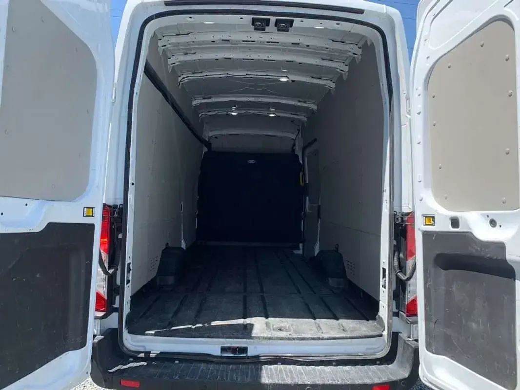 Usado Ford Transit Trend 131 CV (96 kW) 2024 Blanco Van