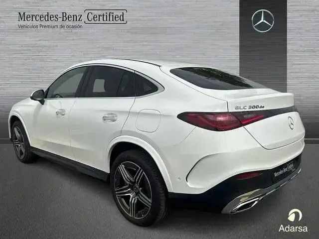 Usado Mercedes GLC300de 333 CV (244 kW) 2025 Blanco Coupe