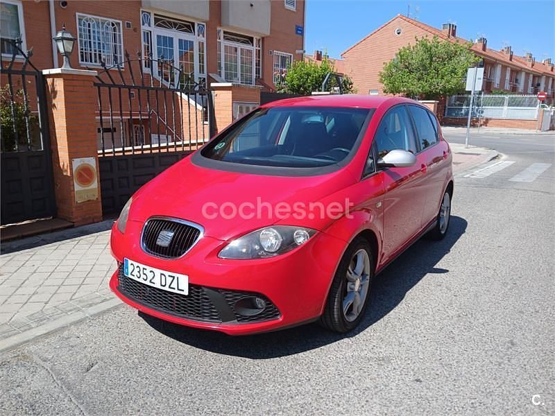 Rojo Usado 2006 Seat Altea FR Monovolumen | 4300 € (Super precio) - Imagen 1/4