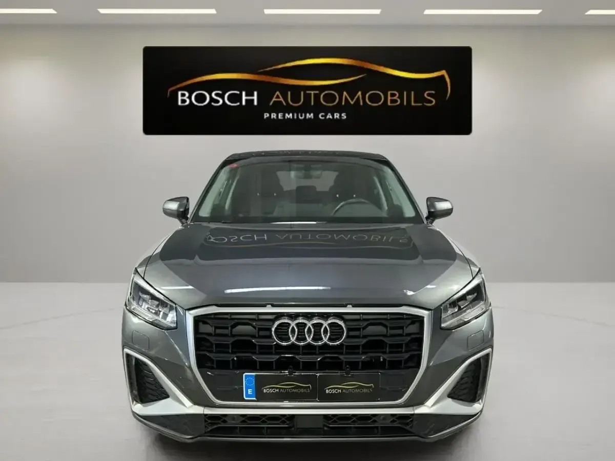 Usado Audi Q2 S-Line 110 CV (80 kW) 2021 Gris SUV