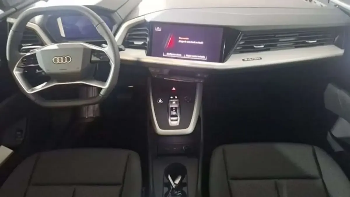 Usado Audi Q4 Sportback e-tron Sport 150 kW (204 CV) 2025 Negro SUV