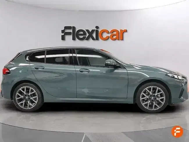 Usado BMW 118 150 CV (110 kW) 2025 Gris Utilitario