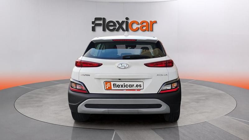 Usado Hyundai Kona 120 CV (88 kW) 2022 Blanco SUV