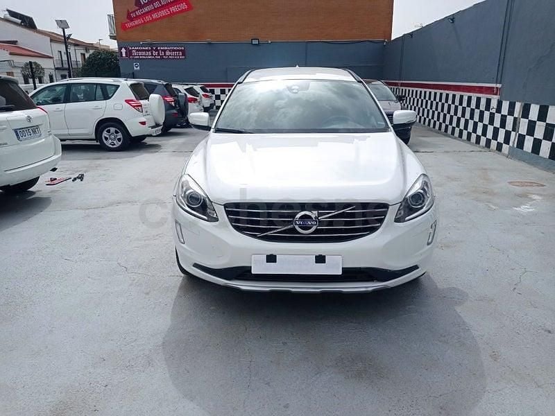 Usado Volvo XC60 Kinetic 181 CV (133 kW) 2014 Blanco SUV