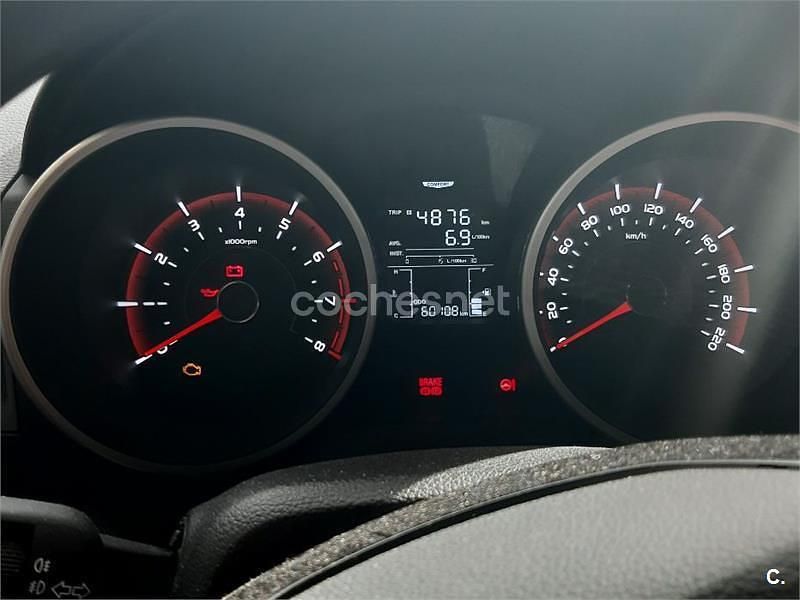 Gris / plata Usado 2018 Ssangyong XLV SUV | 13.000 € - Imagen 1/3