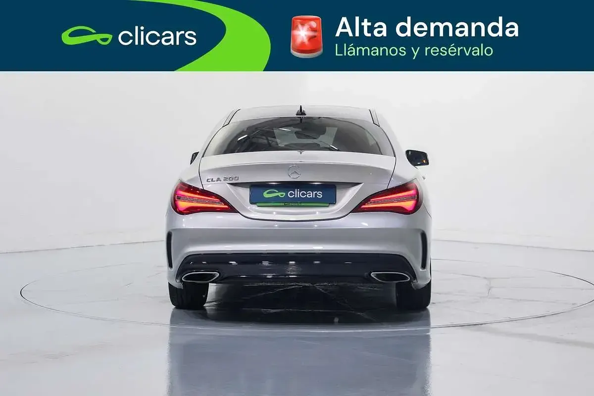 Usado Mercedes CLA200 156 CV (114 kW) 2018 Gris Coupe