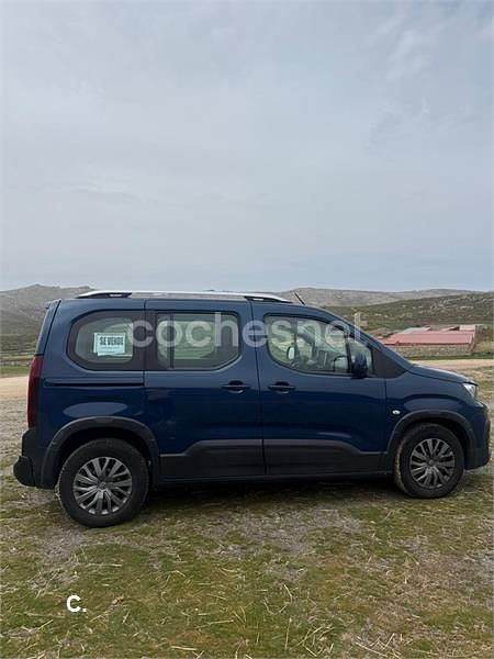Usado Peugeot Rifter Allure 130 CV (95 kW) 2021 Azul Monovolumen