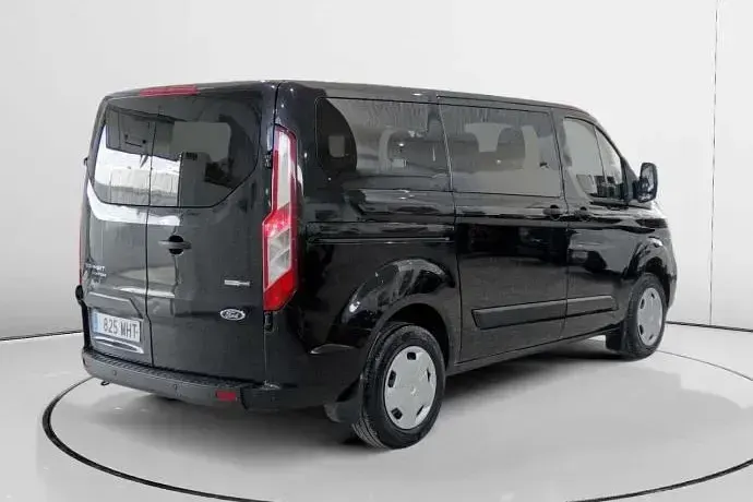 Usado Ford Transit Trend 130 CV (95 kW) 2023 Familiar