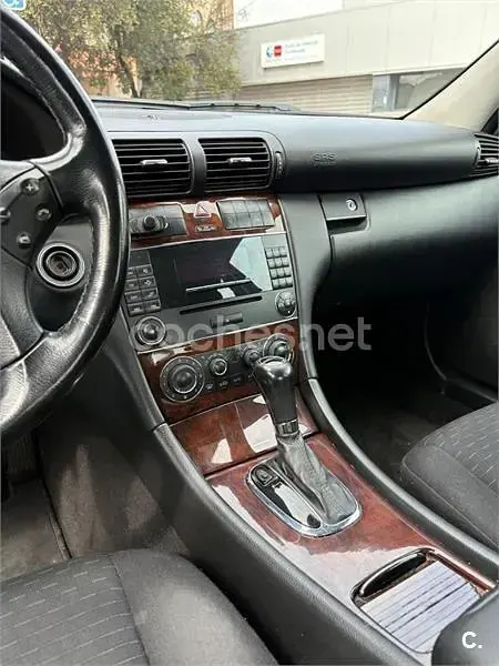 Usado Mercedes C220 Elegance 150 CV (110 kW) 2006 Azul Berlina