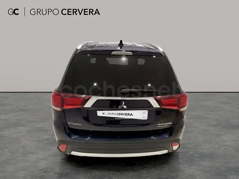 Usado Mitsubishi Outlander Motion 150 CV (110 kW) 2018 Azul SUV