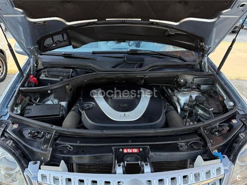 Usado Mercedes ML350 272 CV (200 kW) 2005 Gris / plata SUV