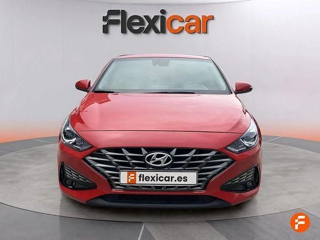 Usado Hyundai i30 120 CV (88 kW) 2022 Rojo