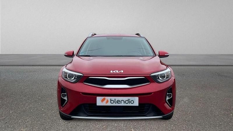 Usado Kia Stonic 84 CV (61 kW) 2023 Rojo SUV