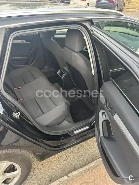 Usado Audi A4 120 CV (88 kW) 2010 Negro Familiar