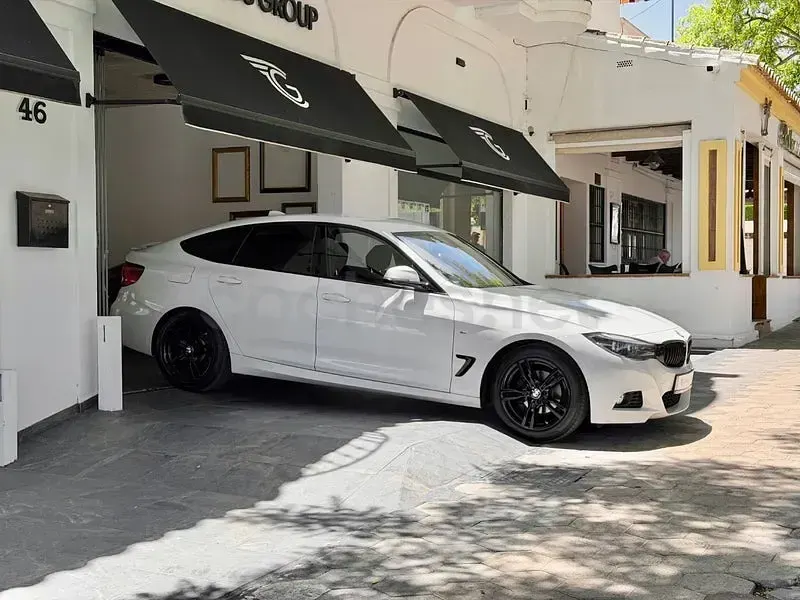 Usado BMW 318 150 CV (110 kW) 2020 Blanco Berlina