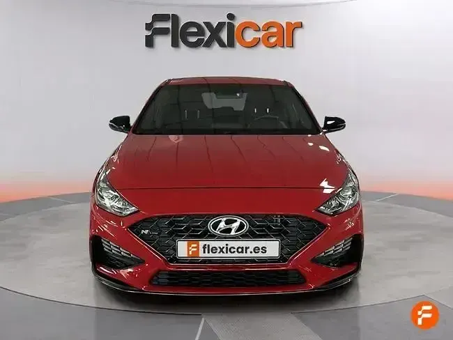 Usado Hyundai i30 N Line 120 CV (88 kW) 2023 Rojo