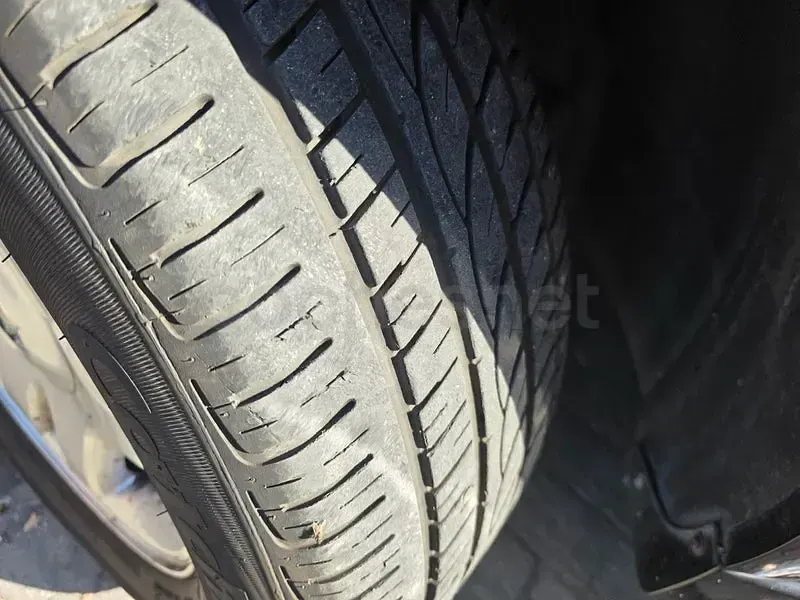Usado SsangYong Kyron Limited 141 CV (103 kW) 2007 Negro SUV