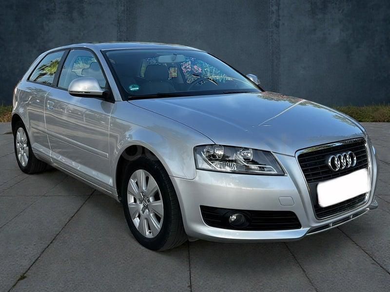 Usado Audi A3 Ambition 105 CV (77 kW) 2009 Gris / plata Utilitario