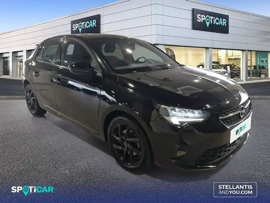 Usado Opel Corsa GS Line 101 CV (74 kW) 2022 Negro Utilitario