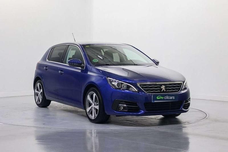 Usado Peugeot 308 Allure 131 CV (96 kW) 2018 Azul Utilitario
