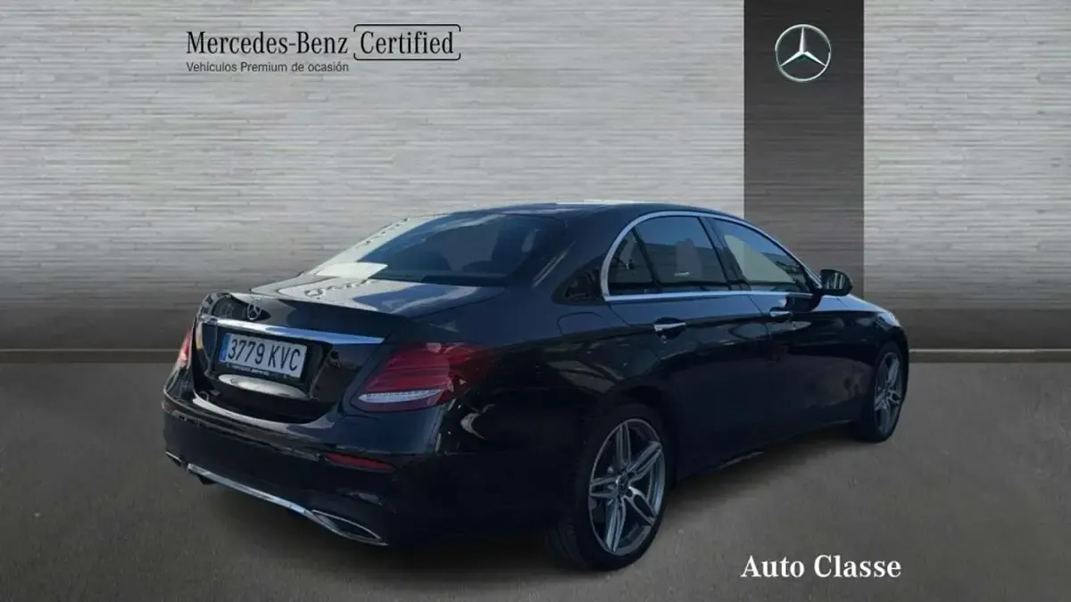 Usado Mercedes E350 286 CV (210 kW) 2018 Negro Berlina