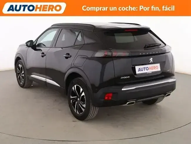 Usado Peugeot 2008 GT-line 131 CV (96 kW) 2021 Negro SUV