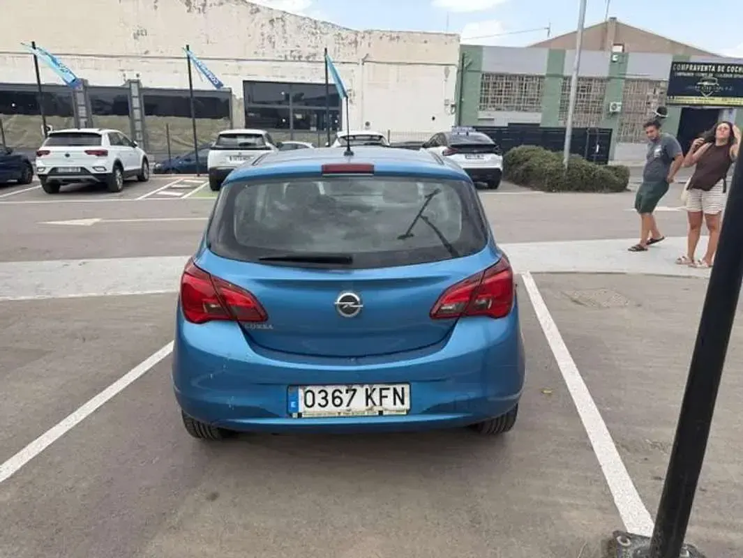 Usado Opel Corsa 90 CV (66 kW) 2017 Azul Utilitario