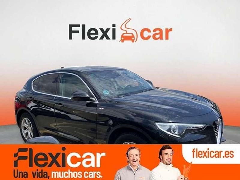 Negro Usado 2019 Alfa Romeo Stelvio Super SUV | 23.190 € (Precio justo) - Imagen 1/4