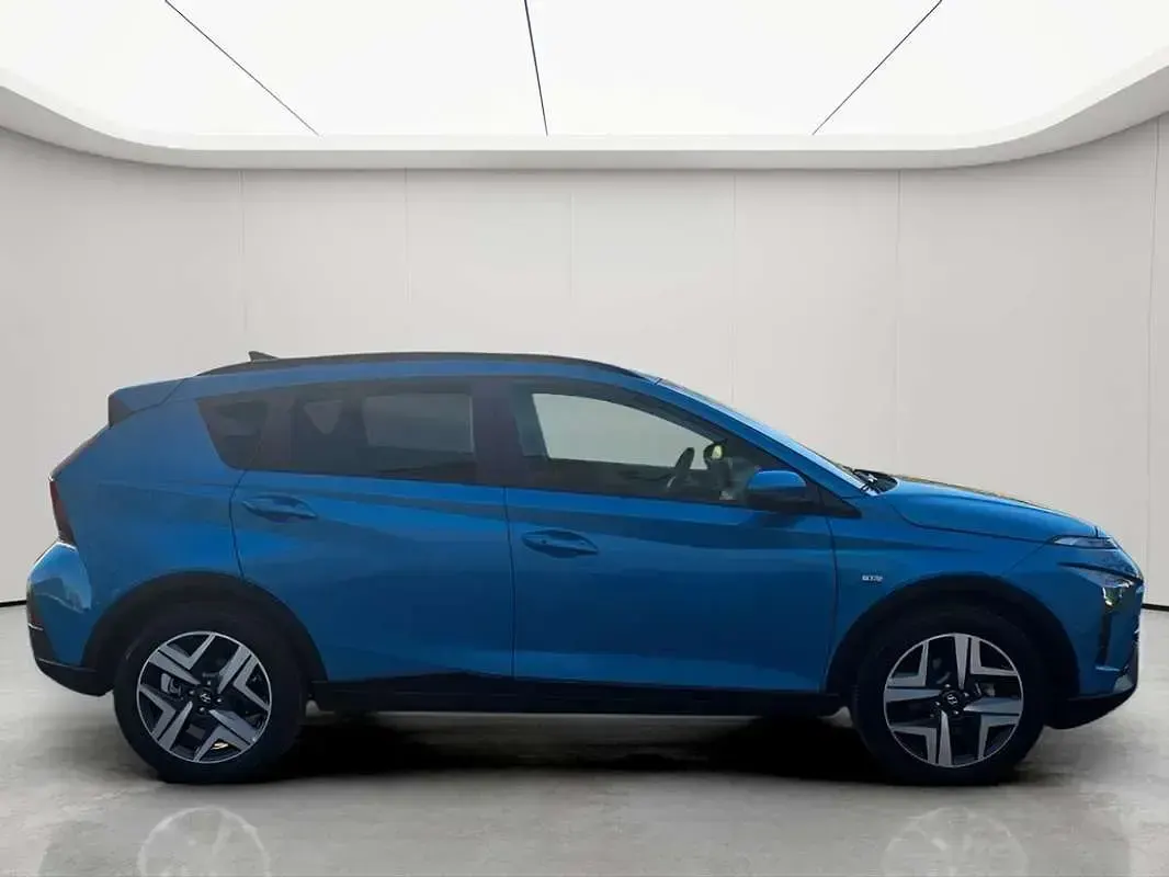 Usado Hyundai Bayon 100 CV (73 kW) 2023 Azul SUV