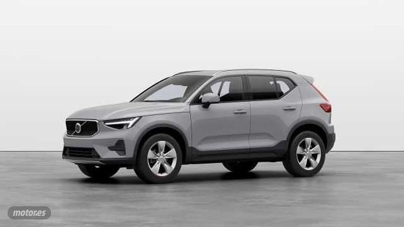 Gris Nuevo 2025 Volvo XC40 Core SUV | 38.900 € - Imagen 1/4