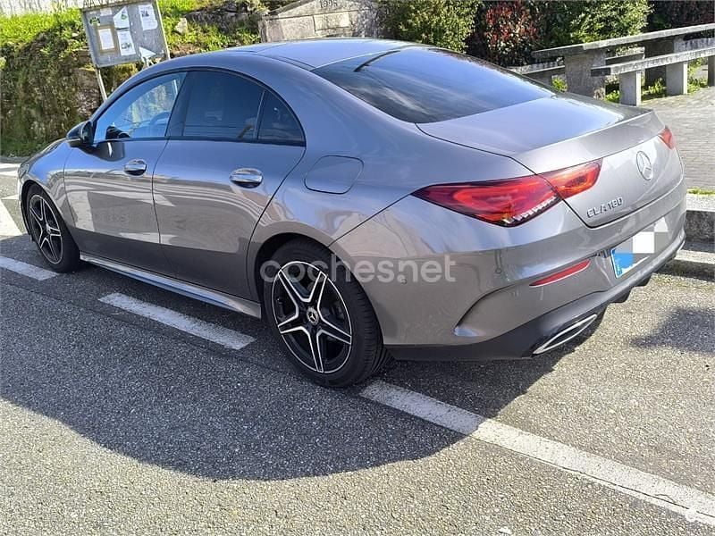 Usado Mercedes CLA180 122 CV (89 kW) 2019 Gris / plata Berlina