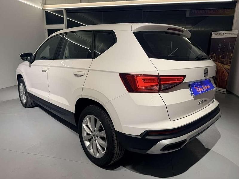 Begagnad Seat Ateca Style 110 HK (80 kW) 2023 Vit SUV