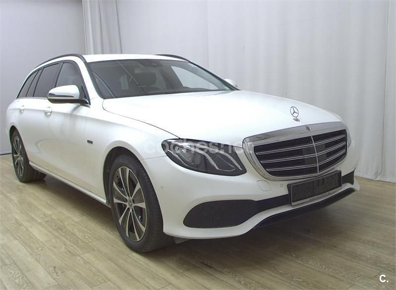 Usado Mercedes E300 306 CV (225 kW) 2019 Blanco Familiar