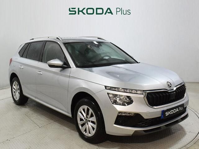 Usado Skoda Kamiq Selection 115 CV (84 kW) 2025 Gris SUV