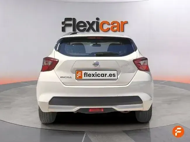 Usado Nissan Micra Acenta 71 CV (52 kW) 2019 Beige Utilitario