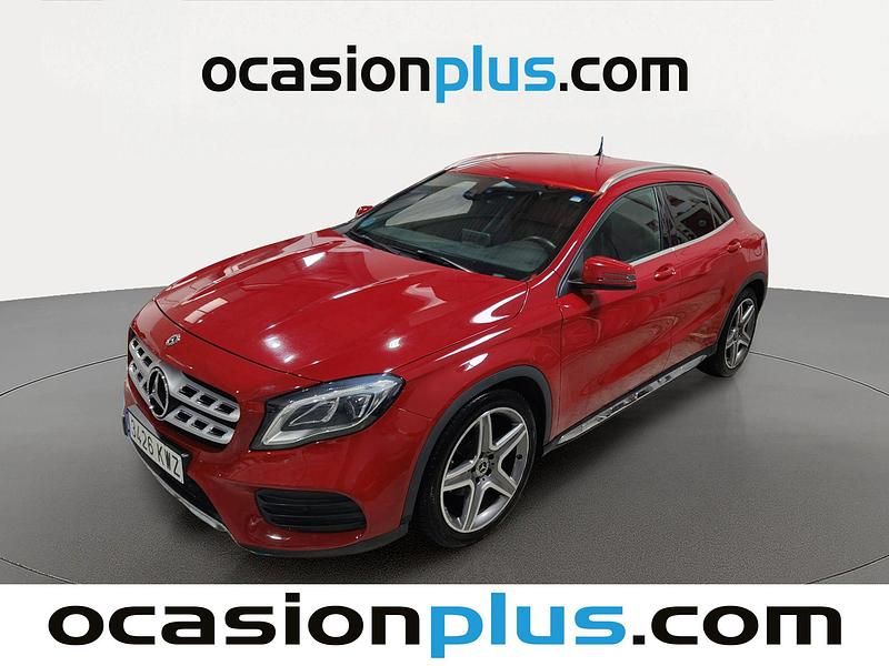 Usado Mercedes GLA200 AMG 136 CV (100 kW) 2019 Rojo SUV