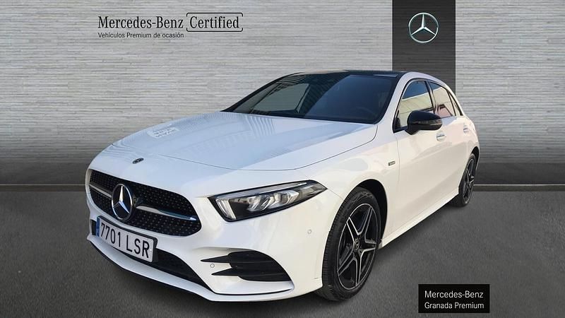 Blanco Usado 2021 Mercedes 250 AMG line Berlina | 32.500 € (Un poco caro) - Imagen 1/4