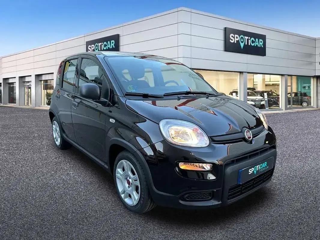 Usado Fiat Panda 71 CV (52 kW) 2023 Negro Utilitario