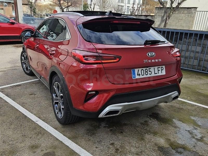 Usado Kia XCeed 140 CV (102 kW) 2020 Granate SUV