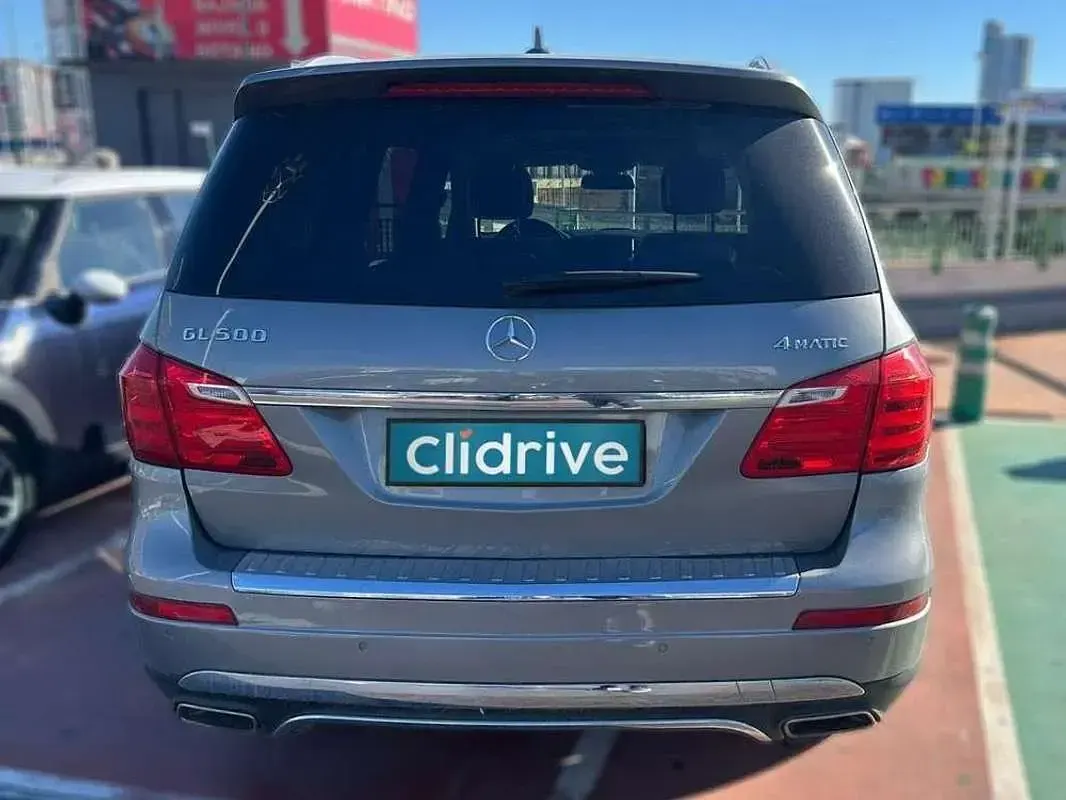 Usado Mercedes GL500 387 CV (284 kW) 2015 Gris SUV