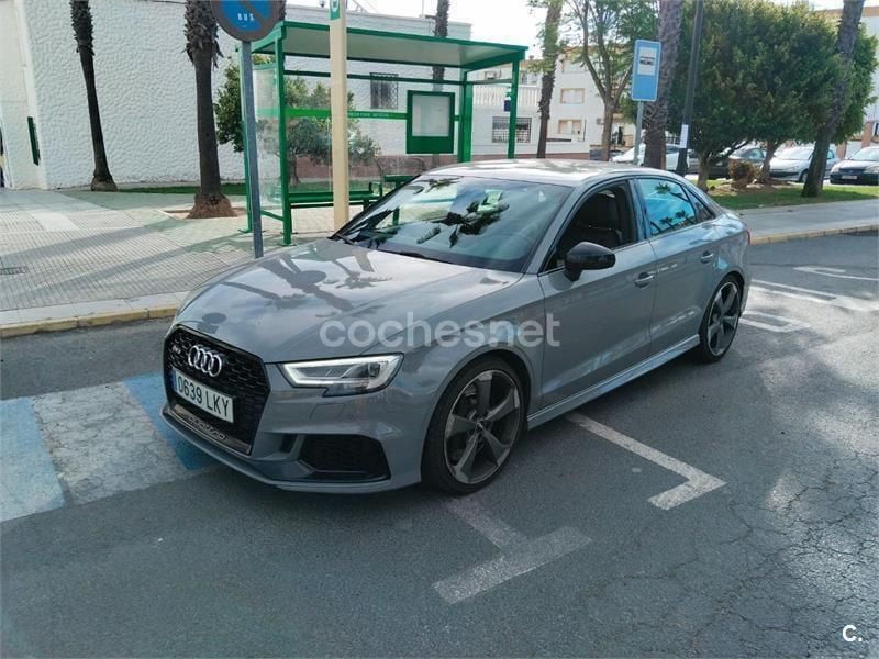 Usado Audi RS3 400 CV (294 kW) 2018 Gris / plata Berlina