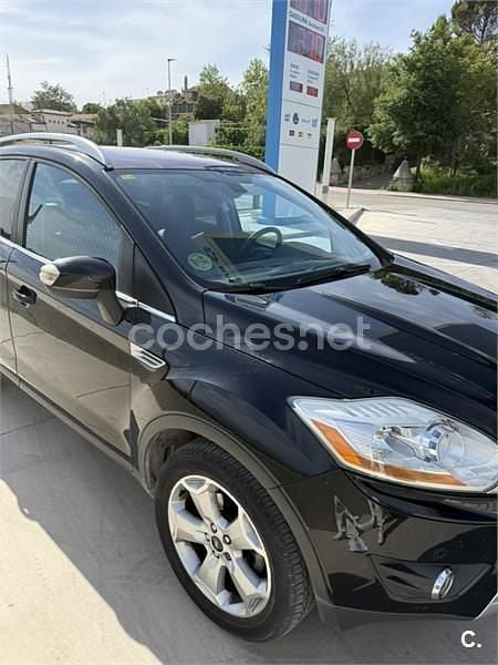 Usado Ford Kuga Trend 136 HP (100 kW) 2008 Preto SUV