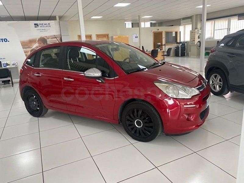 Usado Citroën C3 68 CV (50 kW) 2014 Granate Berlina
