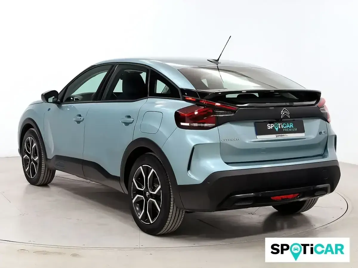 Usado Citroën e-C4 Feel 100 kW (136 CV) 2024 Azul Berlina