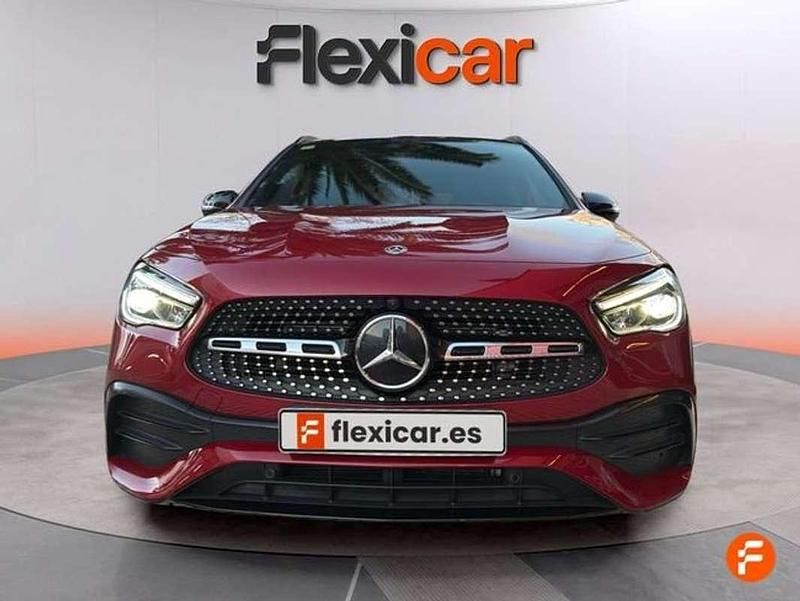 Usado Mercedes GLA200 163 CV (119 kW) 2020 Rojo SUV
