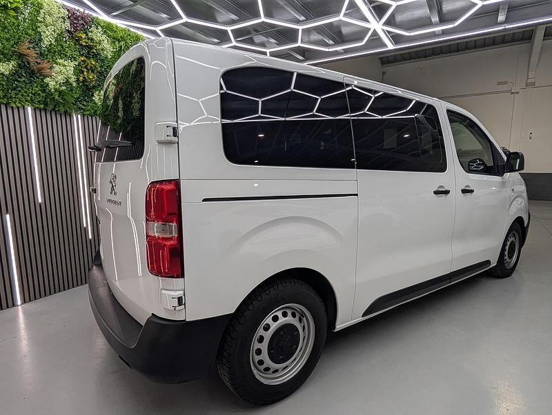 Usado Peugeot Expert S 120 CV (88 kW) 2021 Blanco Van