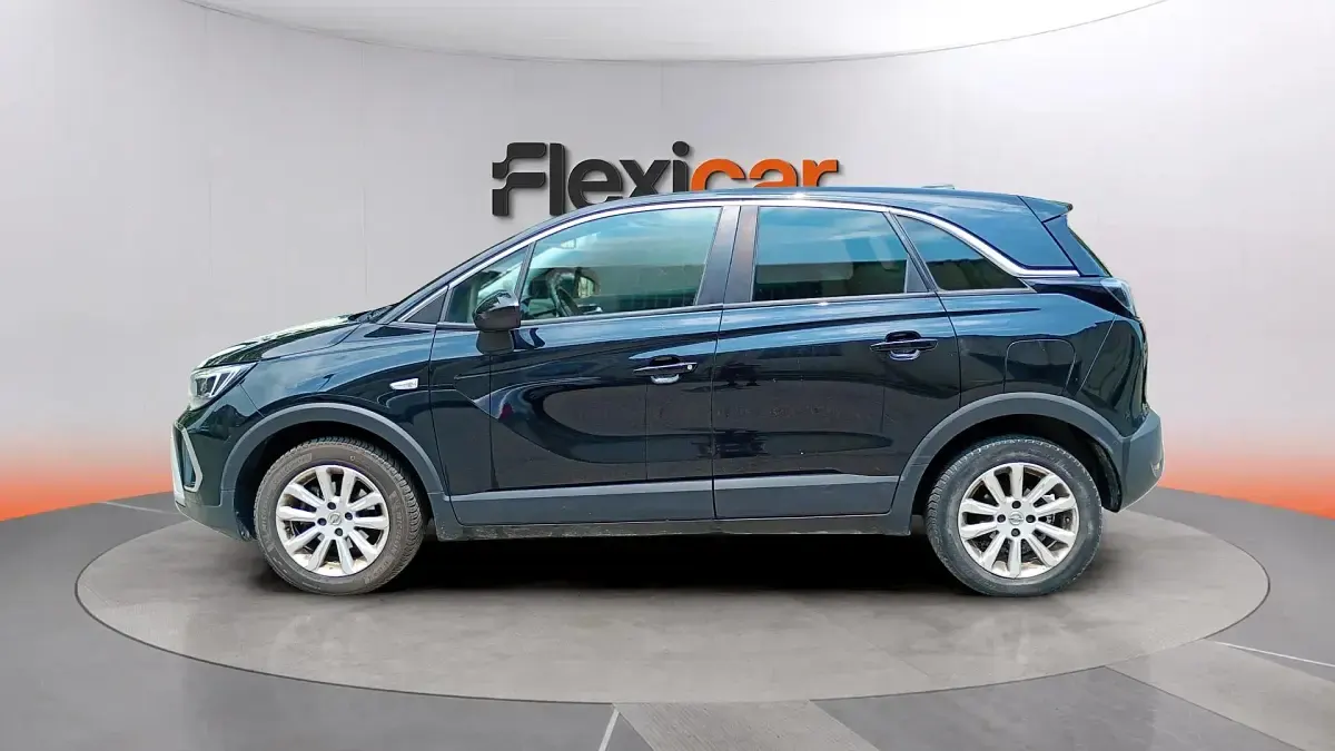 Usado Opel Crossland Business Elegance 120 CV (88 kW) 2020 Negro SUV