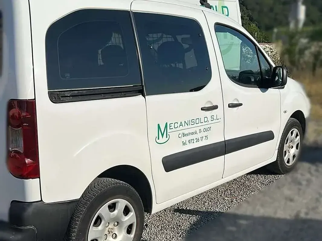 Usado Peugeot TePee Access 92 CV (67 kW) 2014 Blanco Van