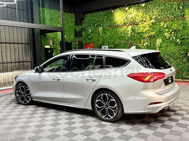 Usado Ford Focus ST-Line 150 CV (110 kW) 2020 Gris / plata Familiar