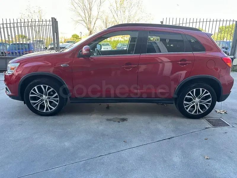 Usado Mitsubishi ASX Motion 114 CV (83 kW) 2018 Granate SUV